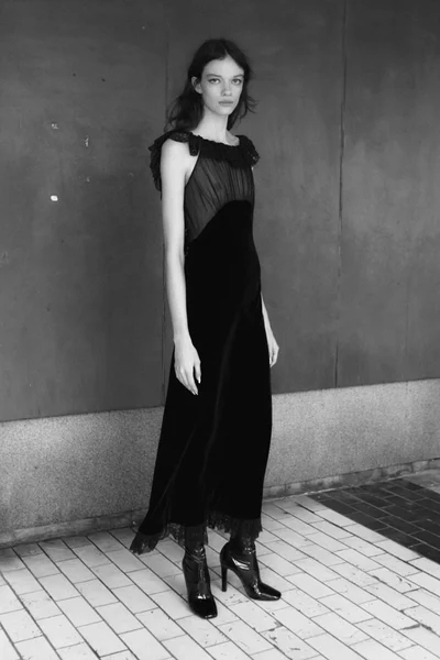 Look 60